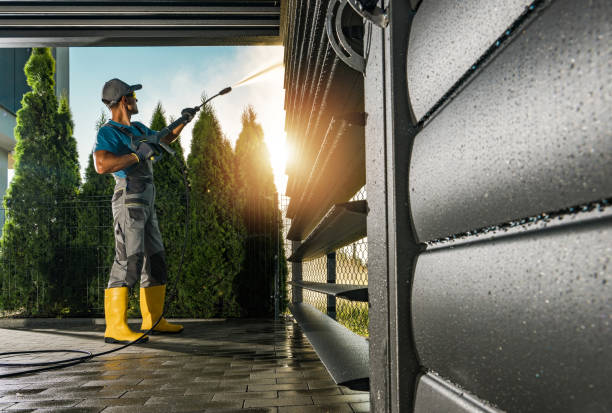 Best Animal Enclosure Cleaning  in Rainbow Park, FL